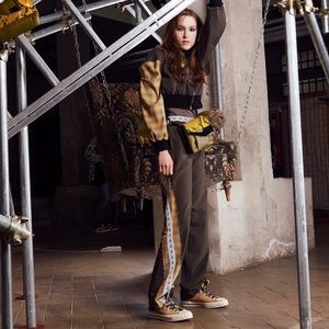 I’m Isola Marras 2019 tartan set